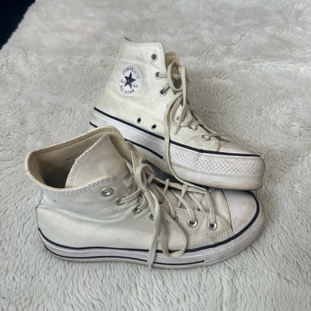 Platform Converse - image 1